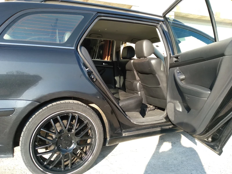 Toyota Avensis 2.0 VVTI T-spirit, снимка 6 - Автомобили и джипове - 52633296