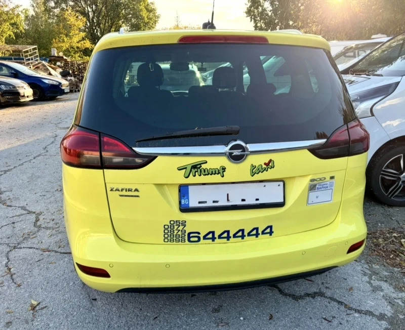 Opel Zafira tourer 1.6 МЕТАН , снимка 4 - Автомобили и джипове - 52242824