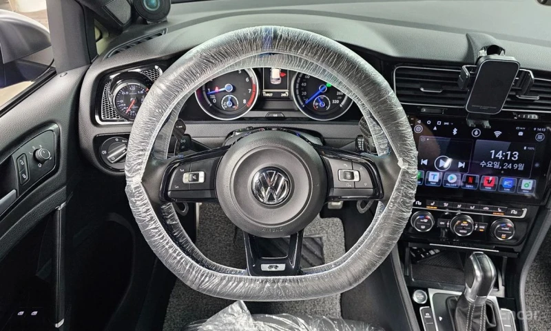 VW Golf, снимка 13 - Автомобили и джипове - 52699102