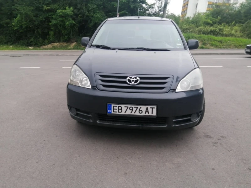 Toyota Avensis verso, снимка 2 - Автомобили и джипове - 52841524