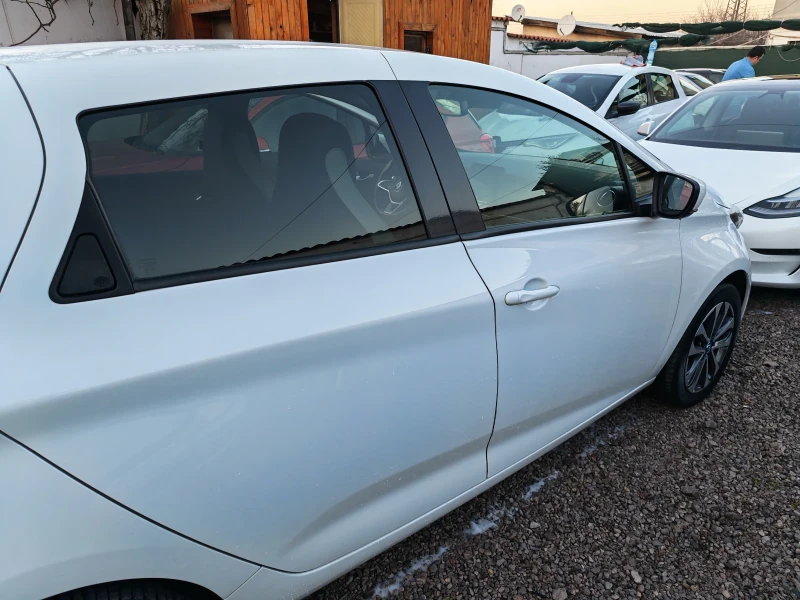 Renault Zoe 52kwCCS R135 Гаранция Сертификат, снимка 2 - Автомобили и джипове - 52865568