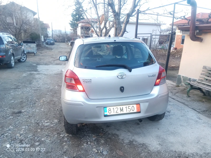 Toyota Yaris 1.3vti, снимка 3 - Автомобили и джипове - 53342476