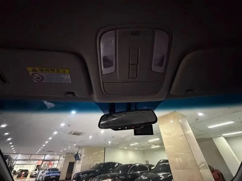 Kia Carnival, снимка 15 - Автомобили и джипове - 56689504