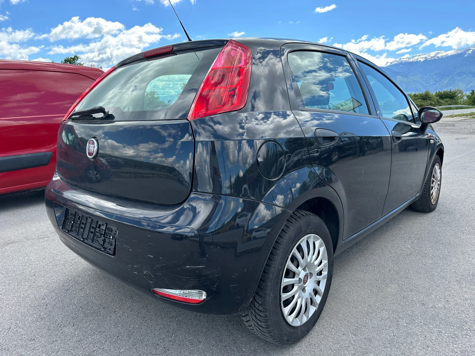 Fiat Punto 1.3 MJT EURO 6 - изображение 3