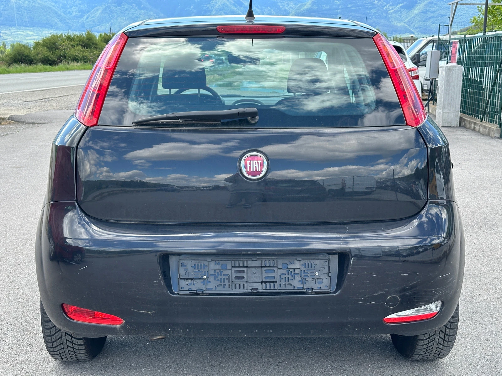 Fiat Punto 1.3 MJT EURO 6 - изображение 4