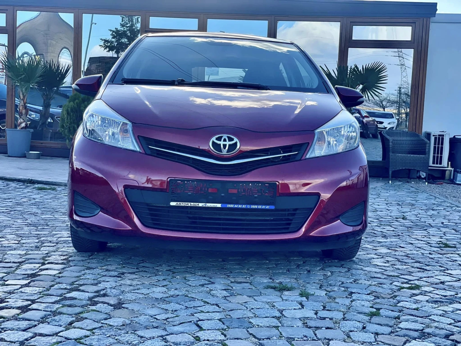 Toyota Yaris 1.3 6-скорости - изображение 8