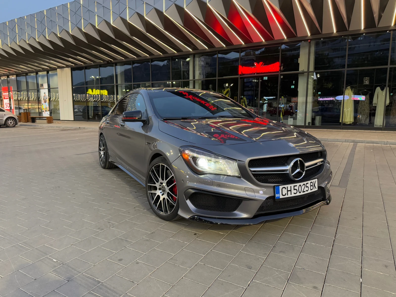 Mercedes-Benz CLA 45 AMG 4MATIC/NAVI/KAM/PANO - изображение 2