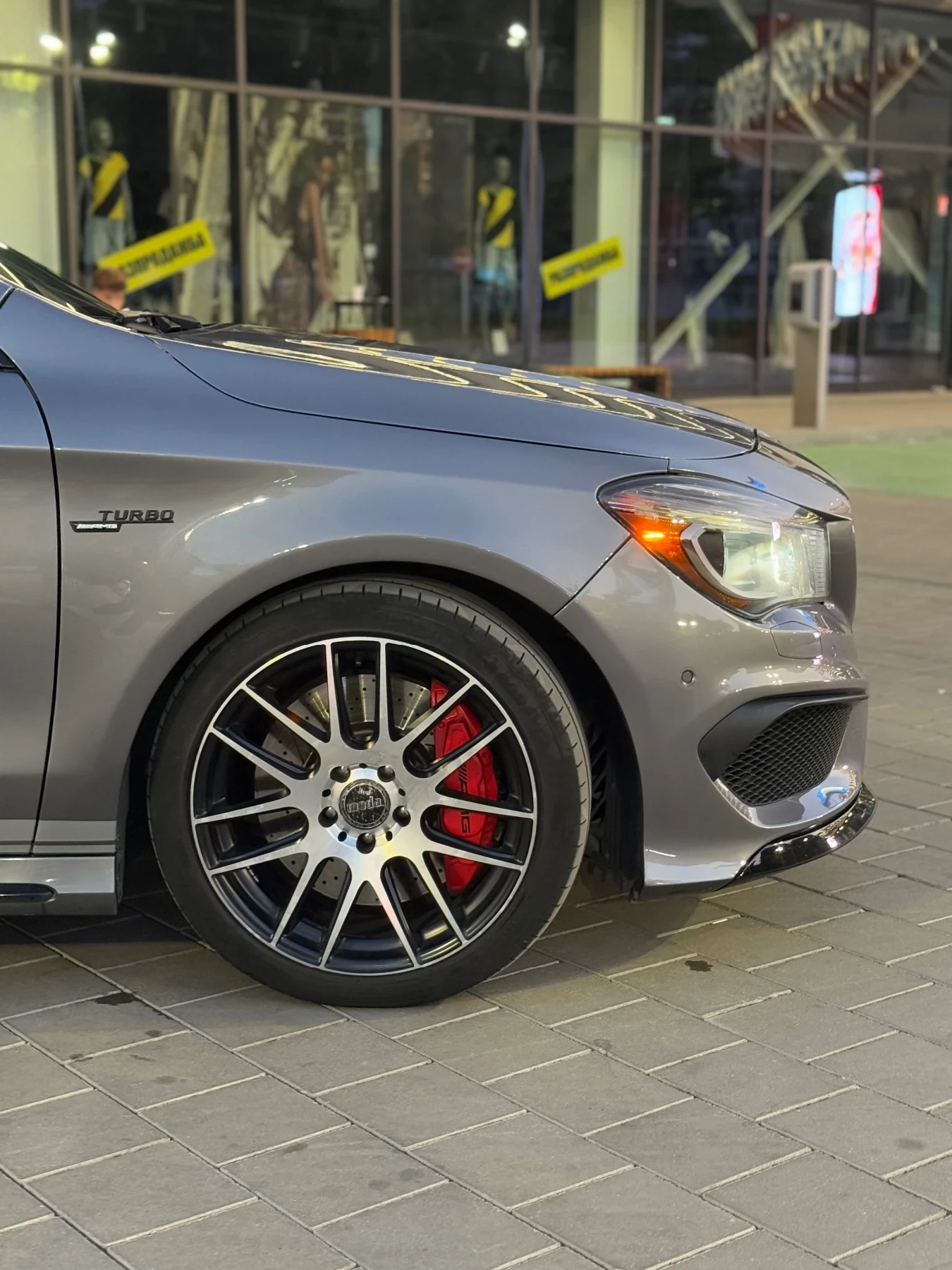 Mercedes-Benz CLA 45 AMG 4MATIC/NAVI/KAM/PANO - изображение 8