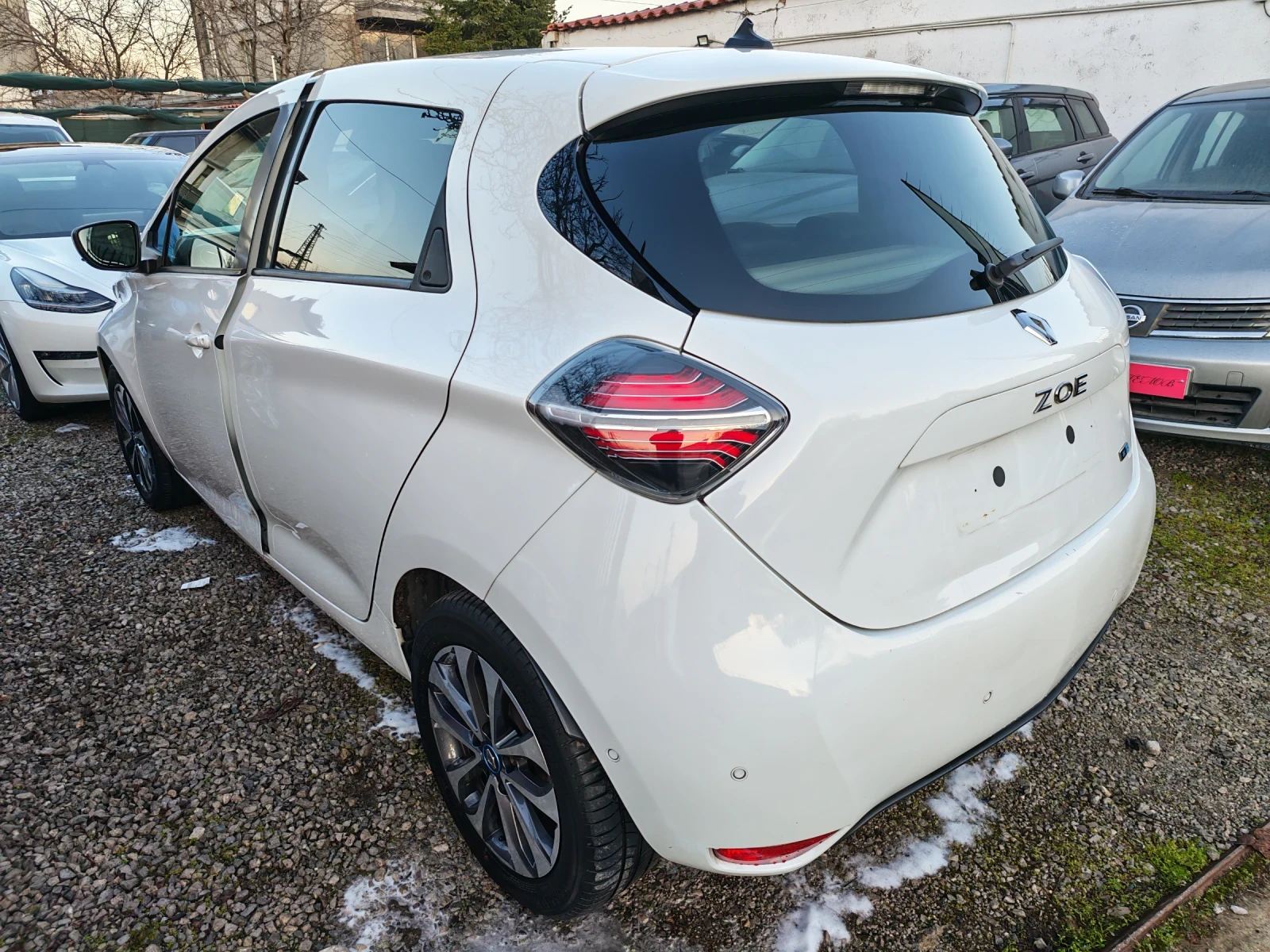 Renault Zoe 52kwCCS R135 Гаранция Сертификат - изображение 5