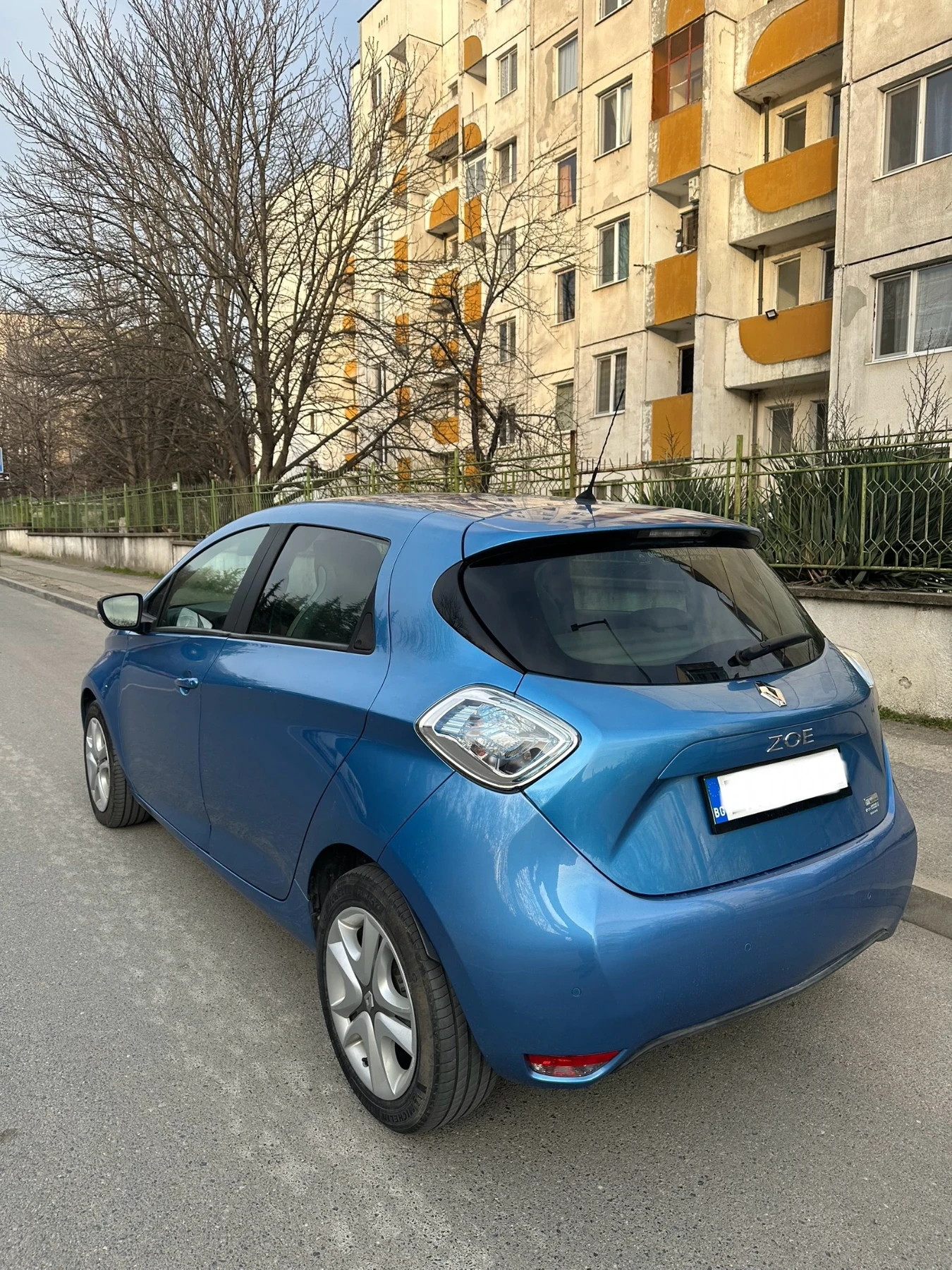 Renault Zoe, снимка 2 - Автомобили и джипове - 53585124