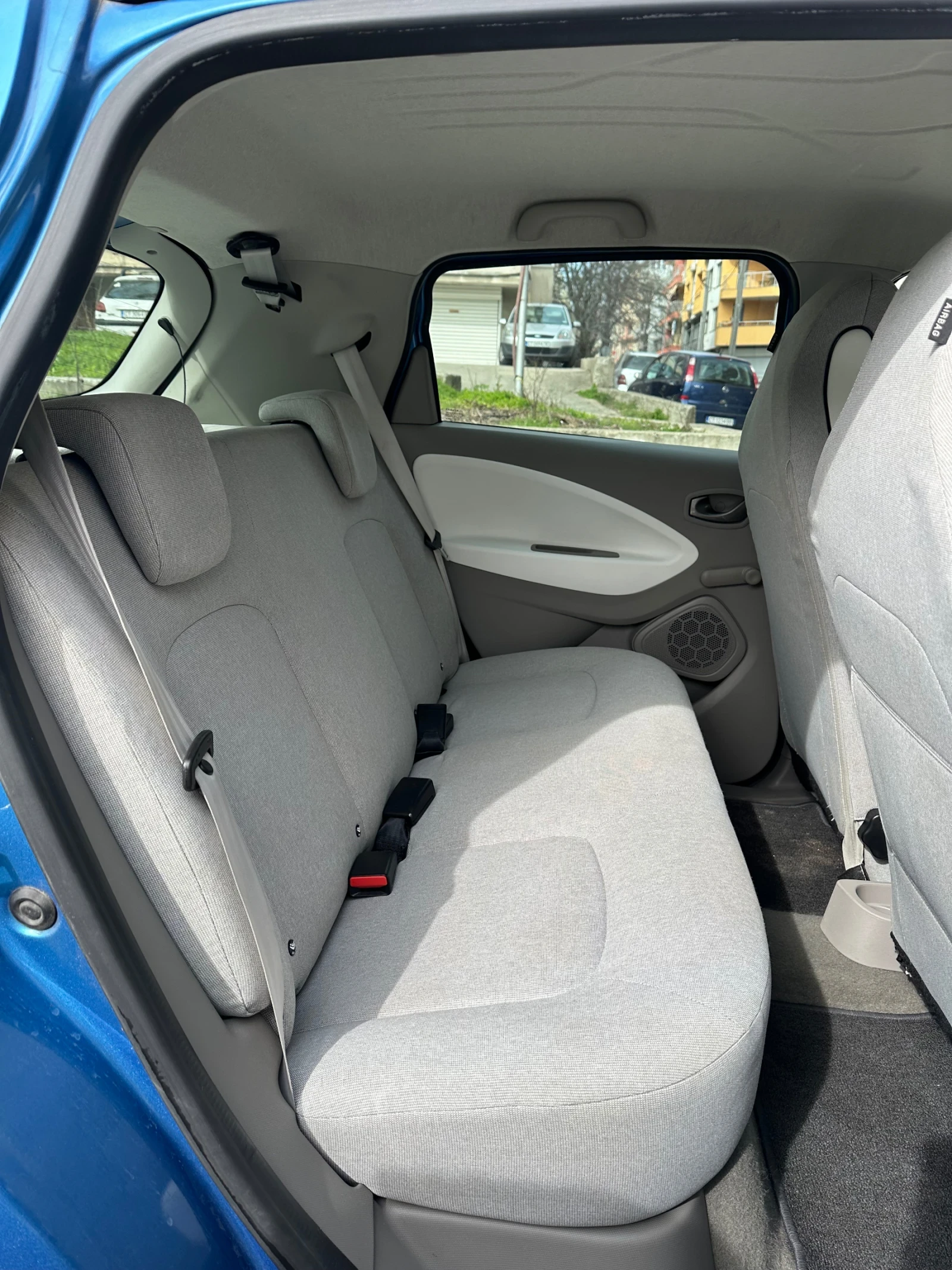 Renault Zoe, снимка 7 - Автомобили и джипове - 53585124