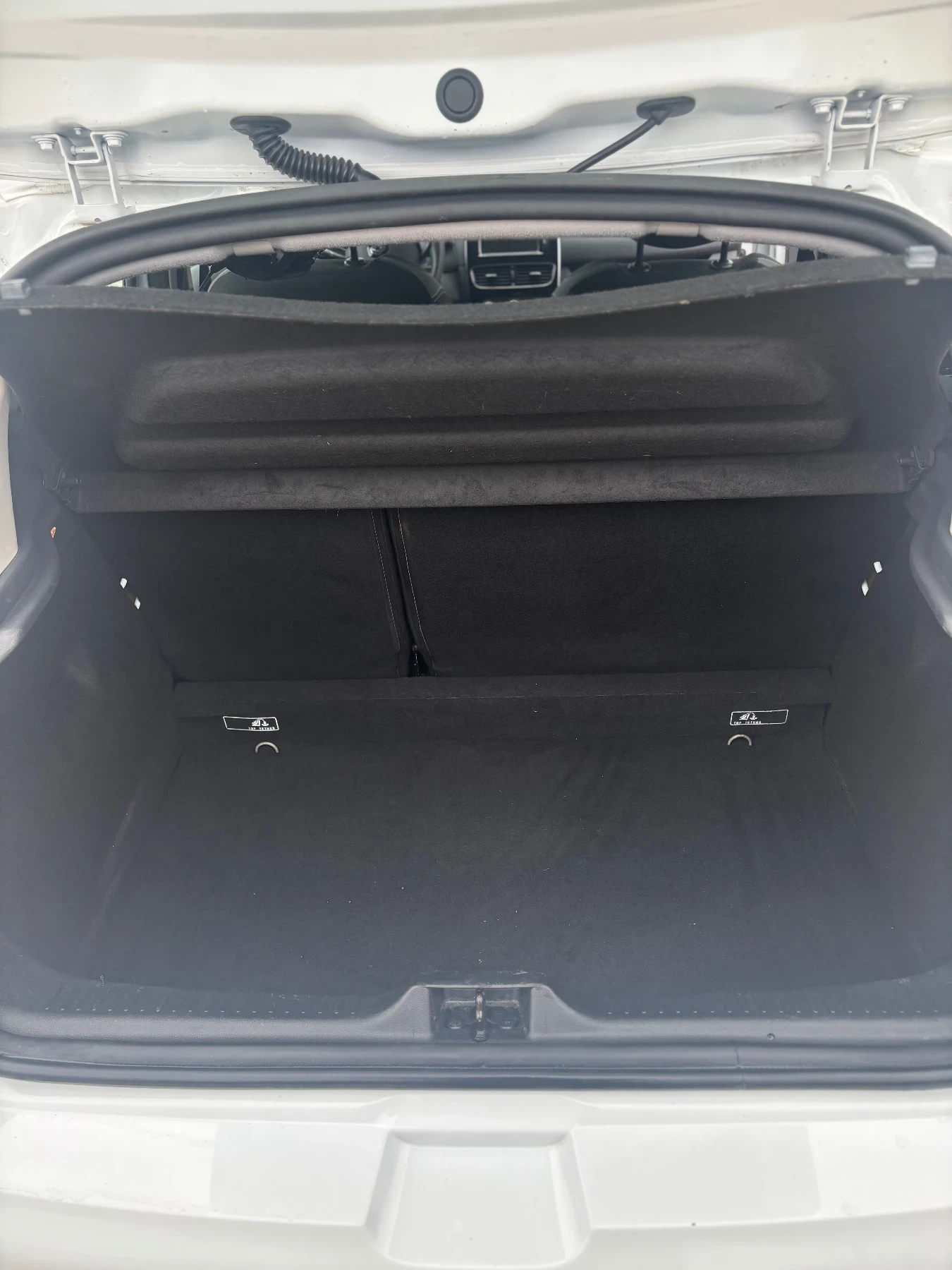 Renault Clio, снимка 10 - Автомобили и джипове - 53585124