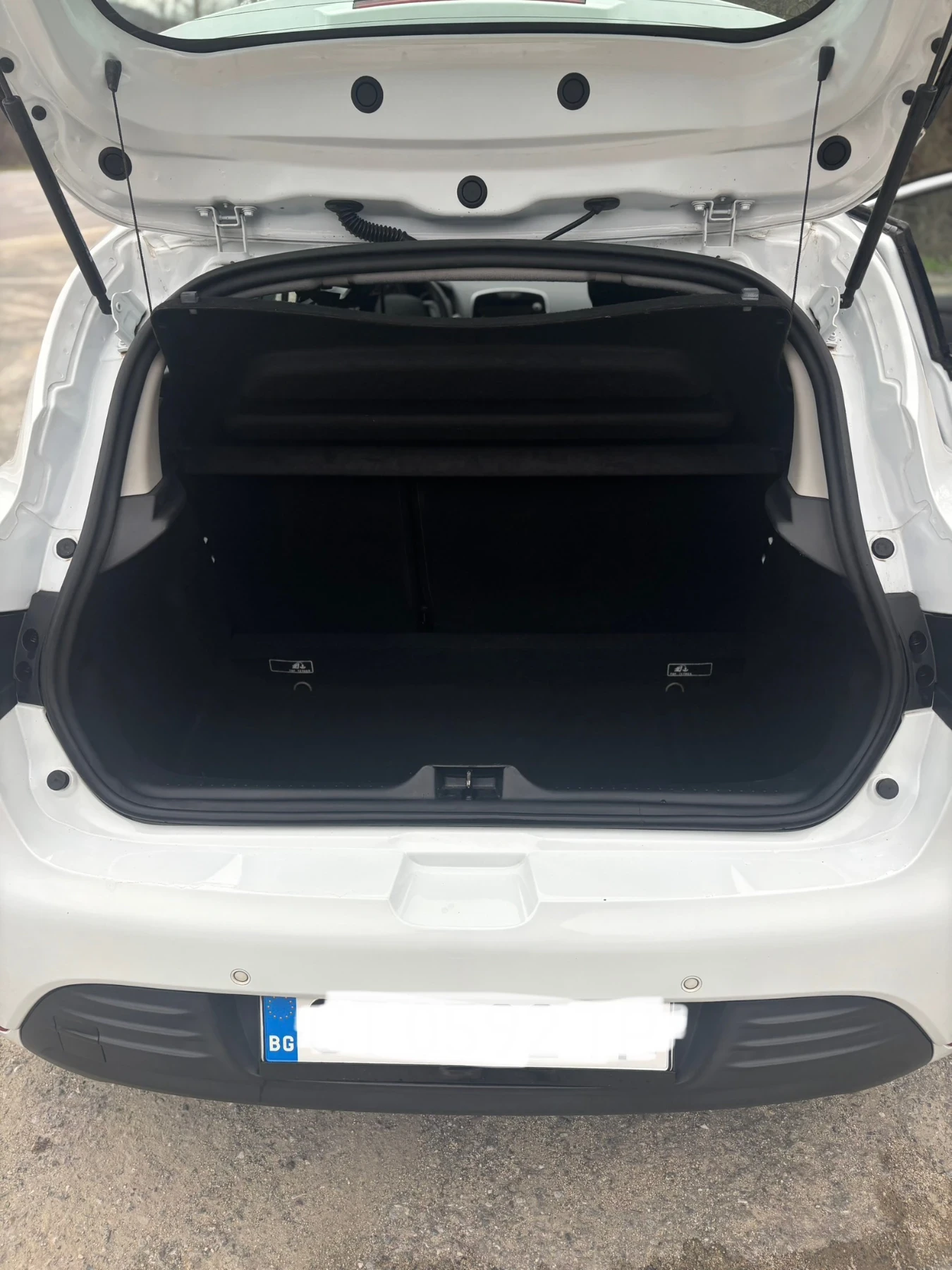 Renault Clio, снимка 5 - Автомобили и джипове - 53585124