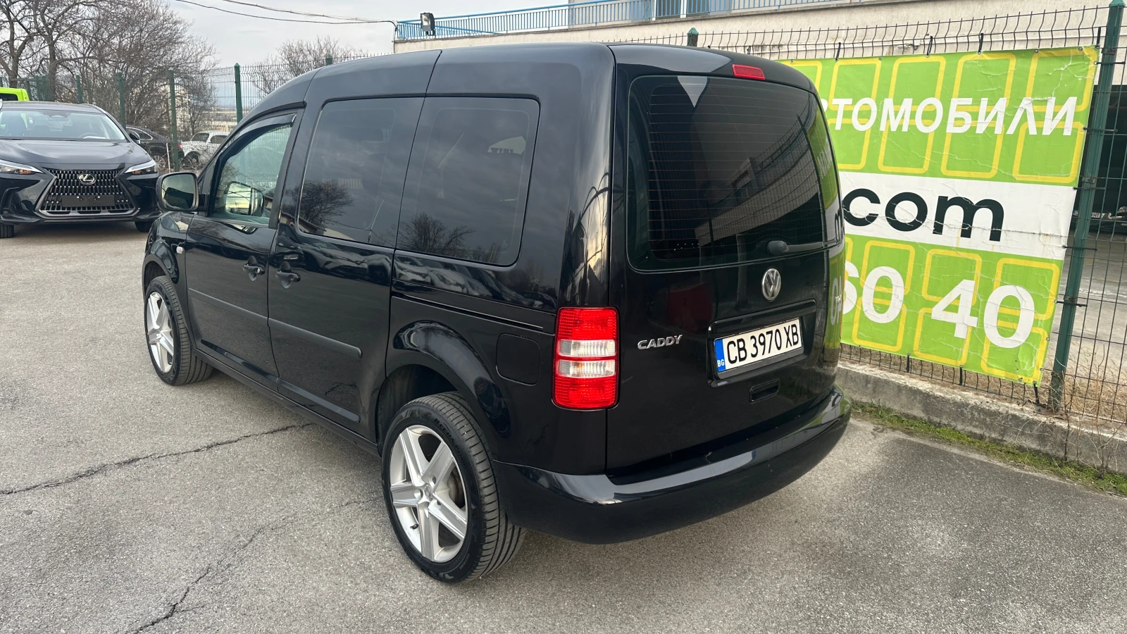 VW Caddy 1.6 TDI / Пътнически, снимка 5 - Автомобили и джипове - 53765600
