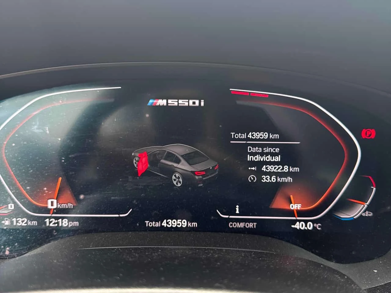 BMW 550 * M550i xDrive * CARFAX * ���� �� �� | Mobile.bg � ����������� 9