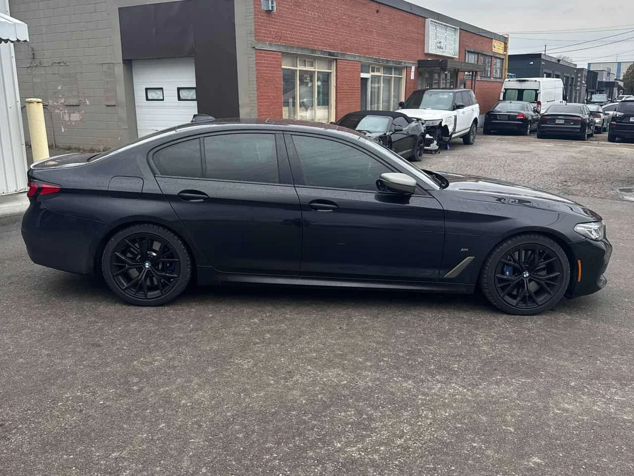 BMW 550 * M550i xDrive * CARFAX * ���� �� �� | Mobile.bg � ����������� 3