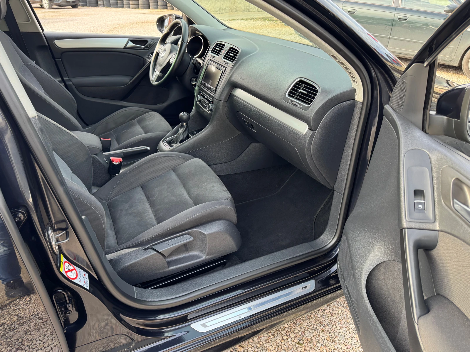 VW Golf R line-2.0TDI, снимка 16 - Автомобили и джипове - 54082420