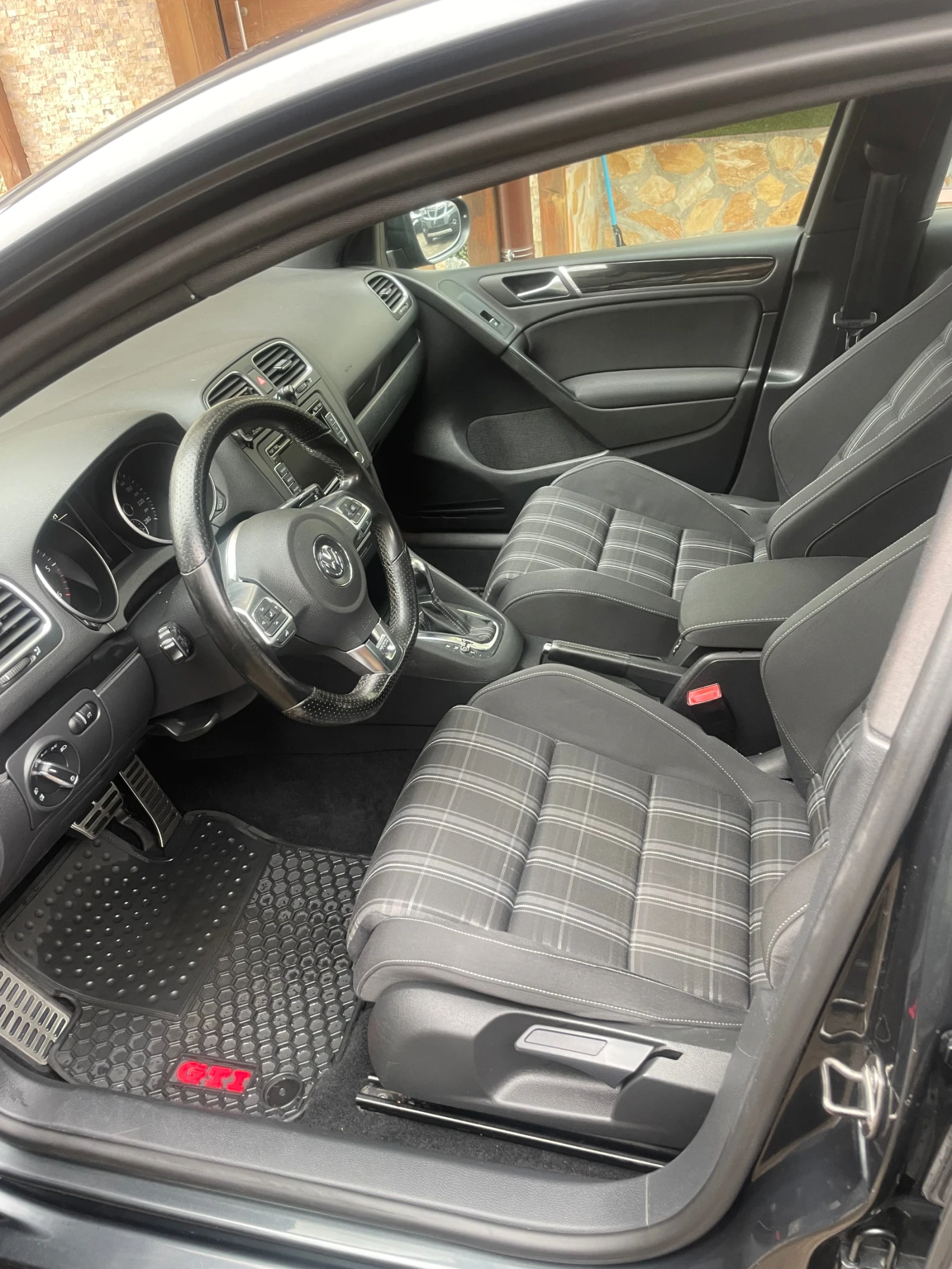 VW Golf 2.0GTD* 170kc* automat, снимка 12 - Автомобили и джипове - 54311183