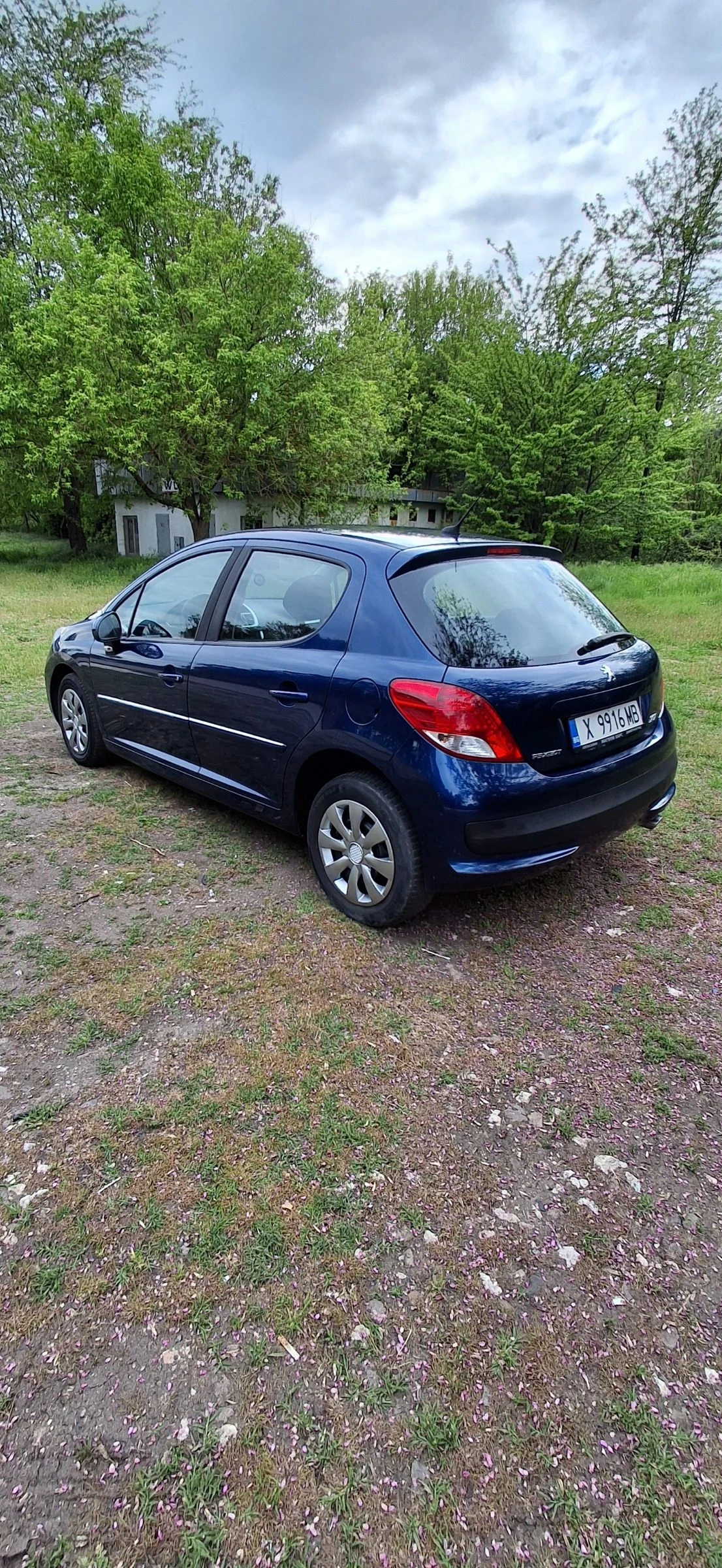 Peugeot 207 1.4i, снимка 4 - Автомобили и джипове - 54488484