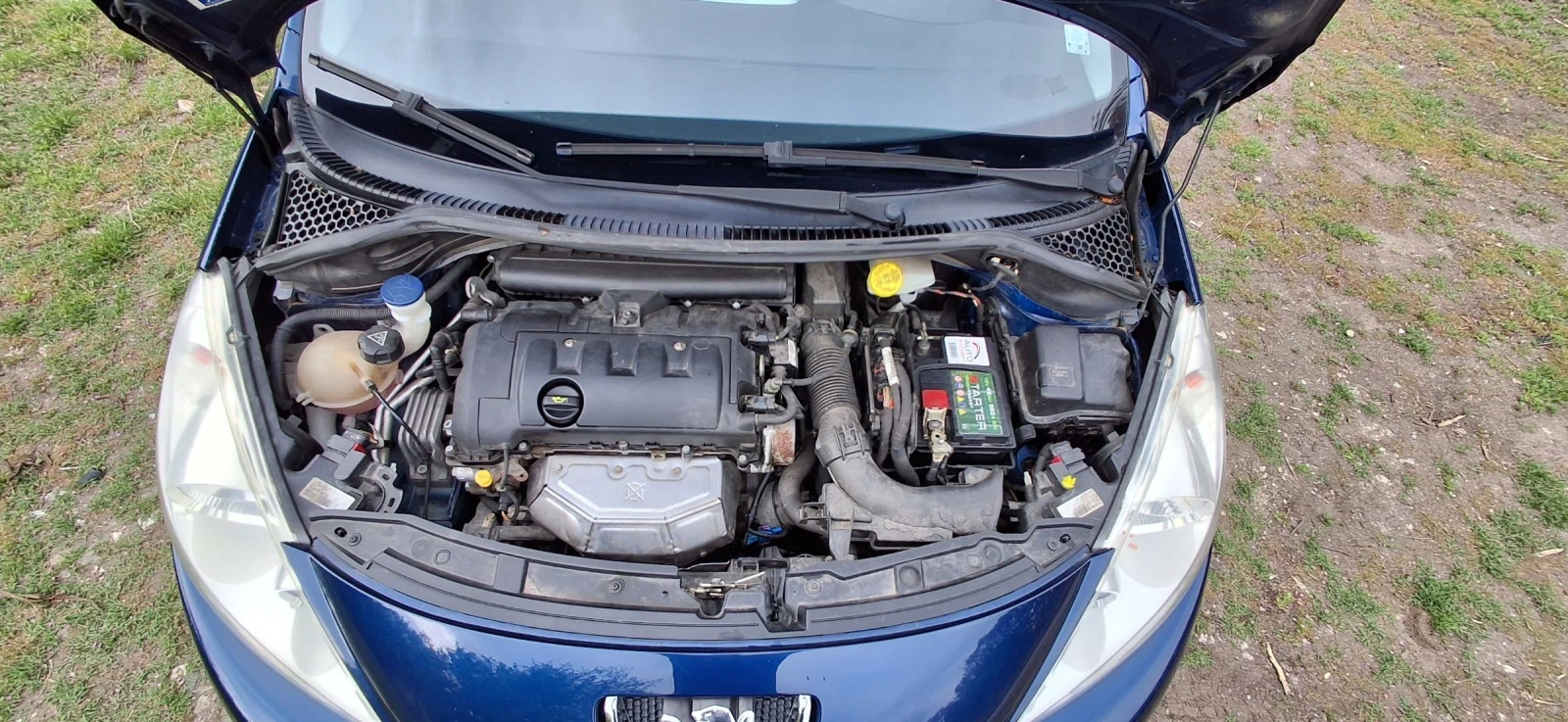 Peugeot 207 1.4i, снимка 11 - Автомобили и джипове - 54488484