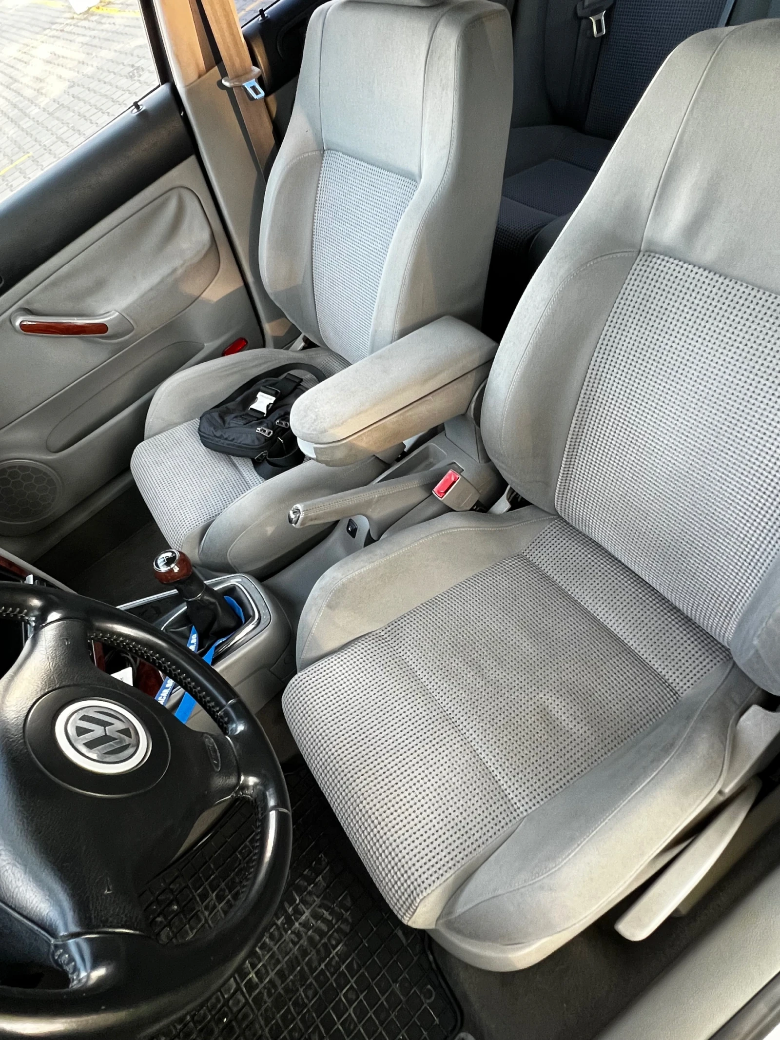 VW Bora, снимка 8 - Автомобили и джипове - 54716207