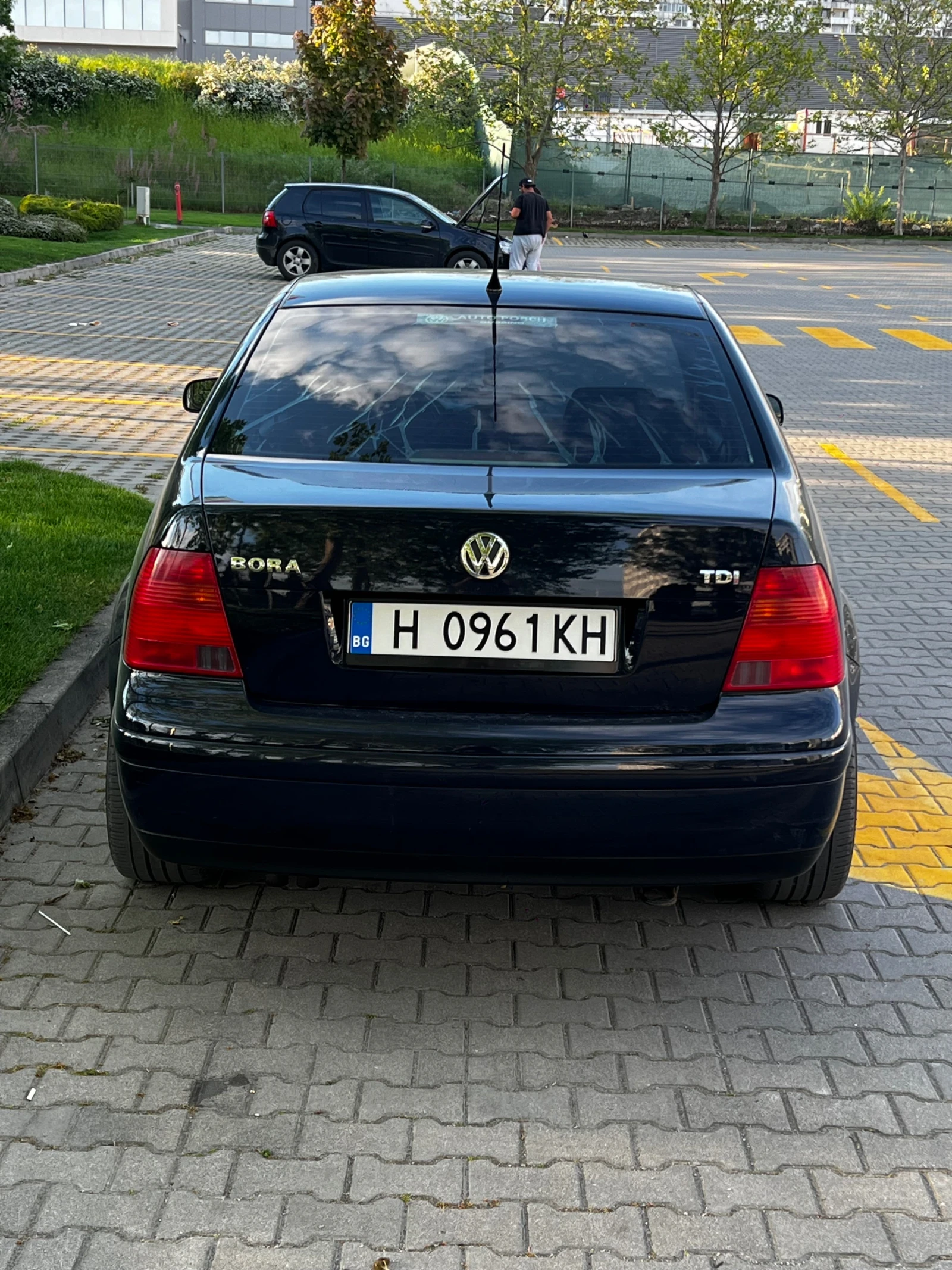 VW Bora, снимка 5 - Автомобили и джипове - 54716207