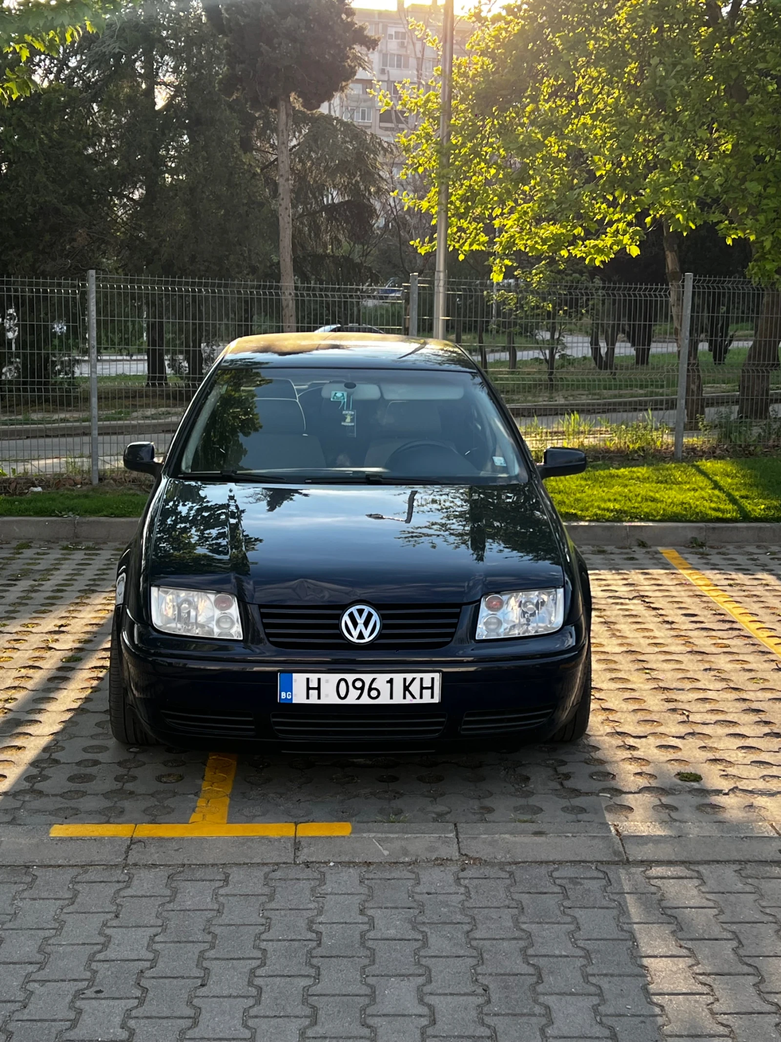 VW Bora, снимка 2 - Автомобили и джипове - 54716207