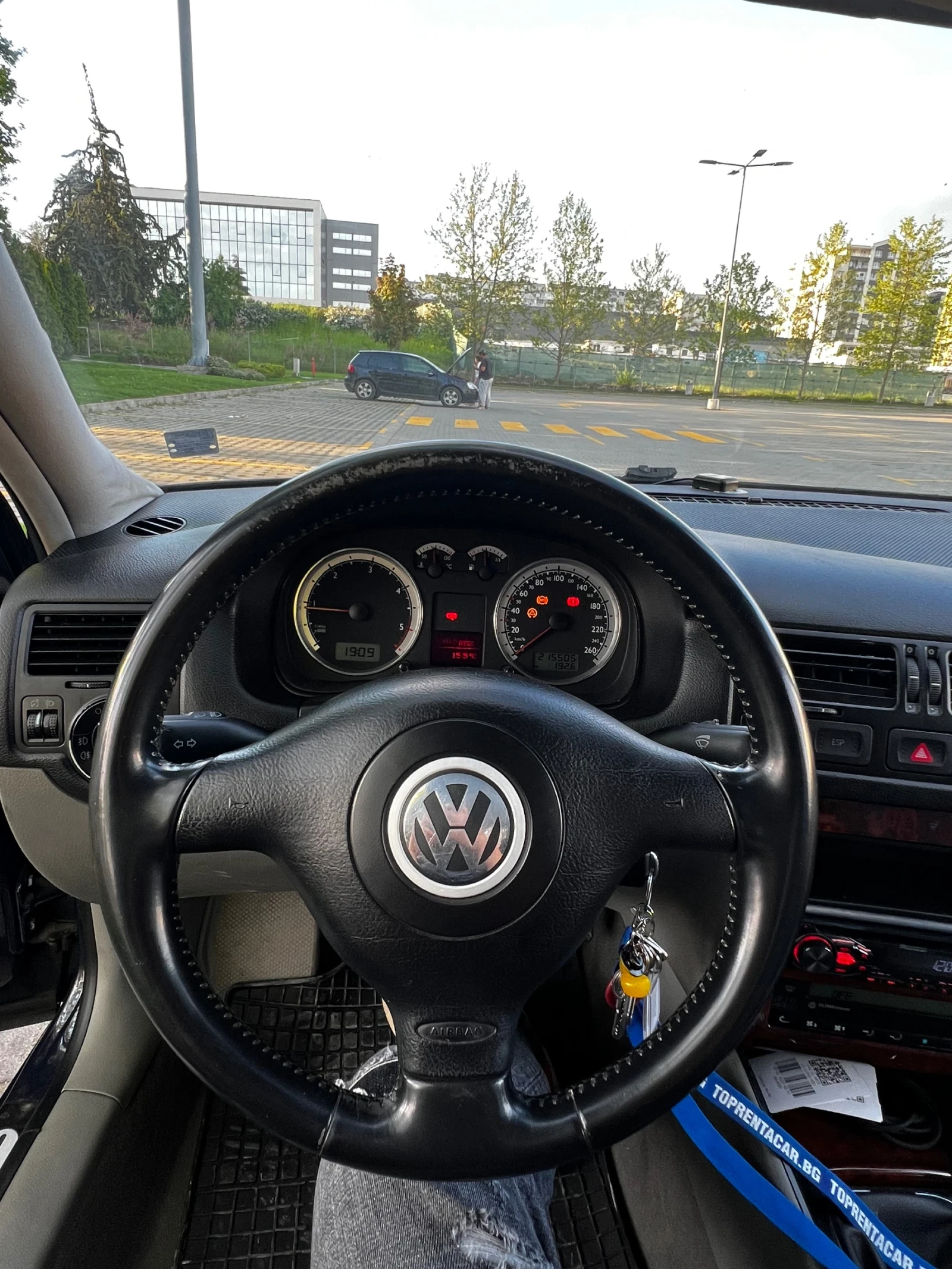 VW Bora, снимка 7 - Автомобили и джипове - 54716207