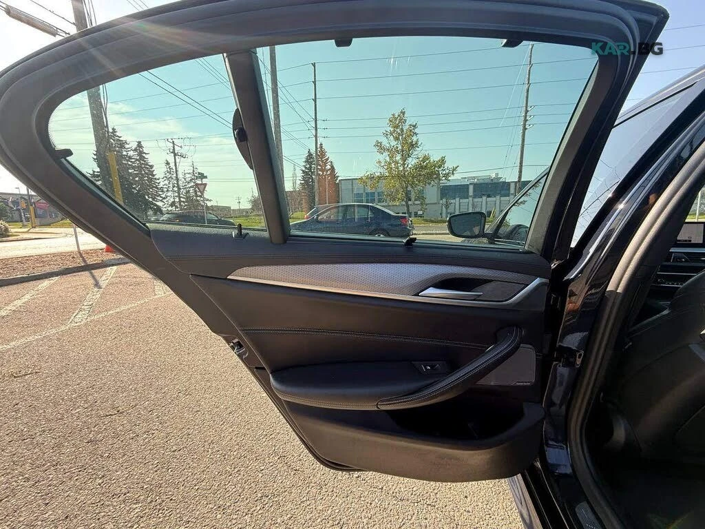 BMW 550 * М-Package* * HeadUp* AвтоКредит* (ЦЕНА ДО БГ), снимка 15 - Автомобили и джипове - 55393234