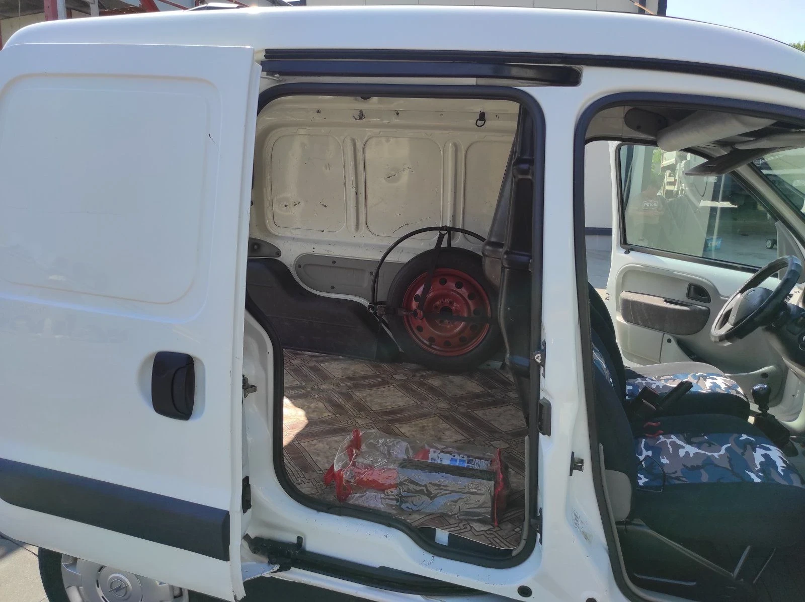 Renault Kangoo * 4�4 * 1.9DCI 83ps * �������� *  | Mobile.bg � ����������� 9