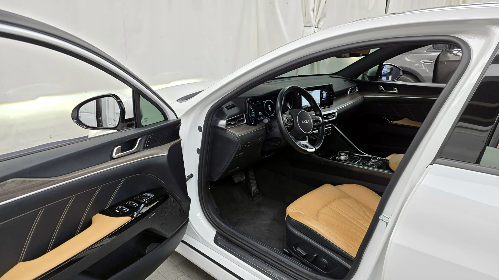 Kia K5 Signature Hybrid, снимка 9 - Автомобили и джипове - 56010794