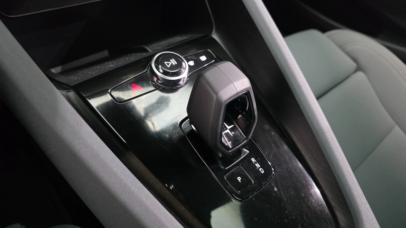Polestar 2 Long Range Single Motor, снимка 8 - Автомобили и джипове - 56082797