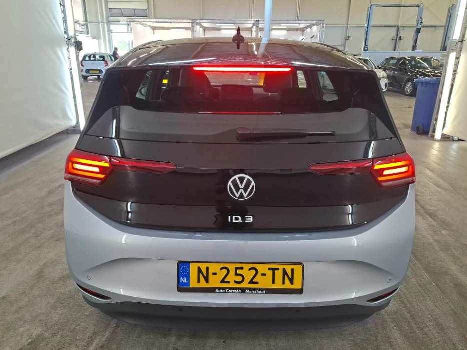 VW ID.3 150 58 kWh Pro , снимка 10 - Автомобили и джипове - 56430619