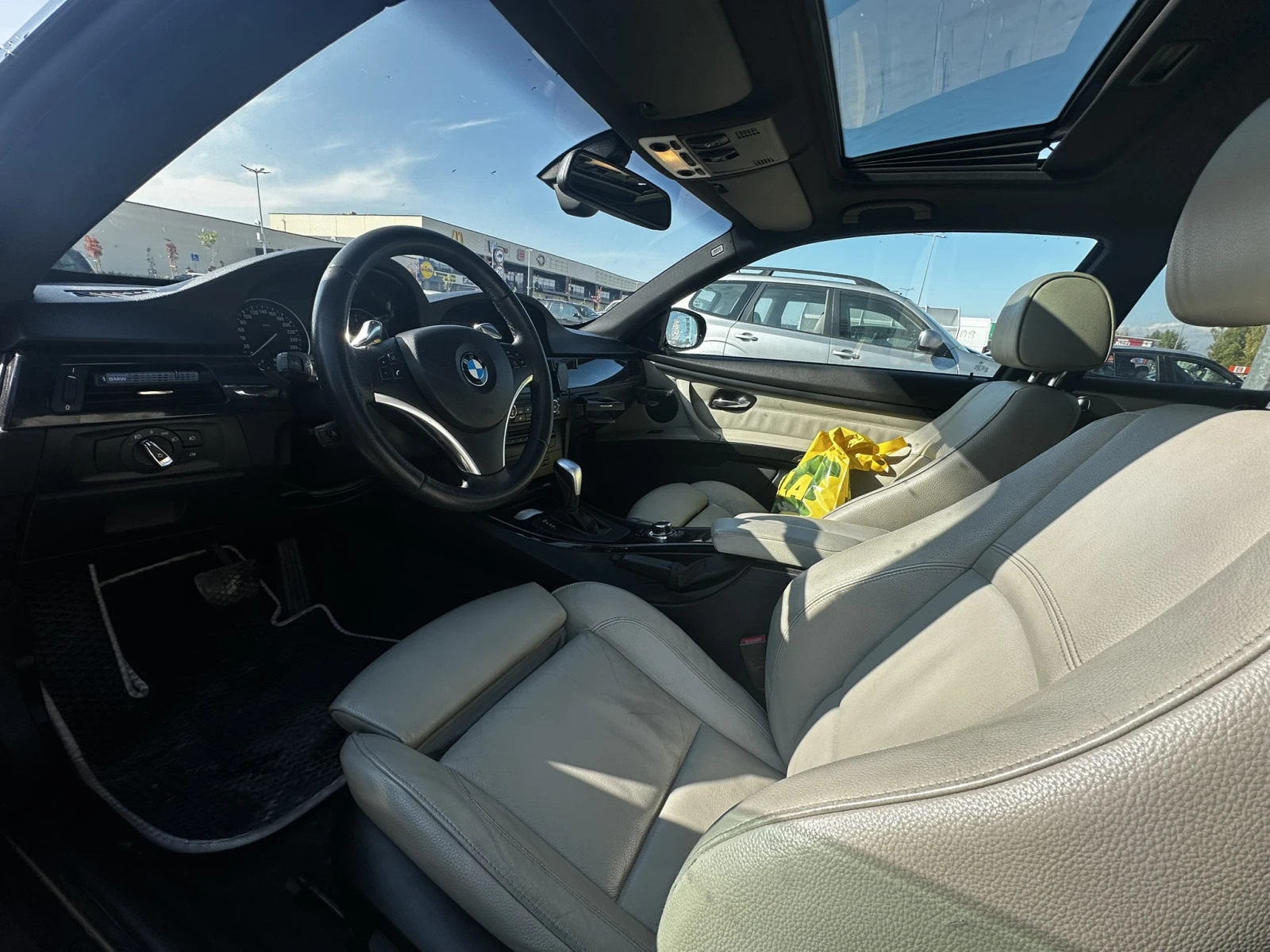 BMW 330, снимка 12 - Автомобили и джипове - 56644863