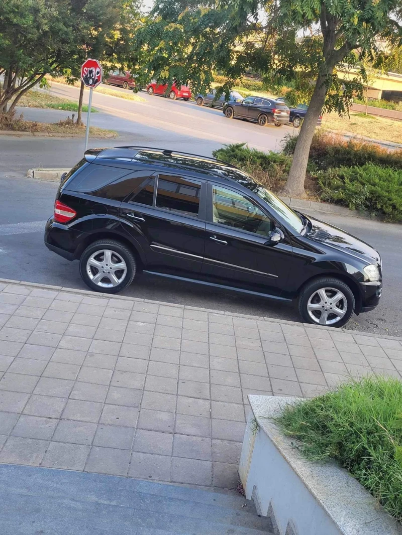 Mercedes-Benz ML 320, снимка 8 - Автомобили и джипове - 48158919