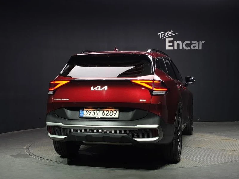 Kia Sportage Signature Gravity 2WD| 226к.с.| ВКЛ.ТЕХНОТЕСТ, снимка 3 - Автомобили и джипове - 55636451