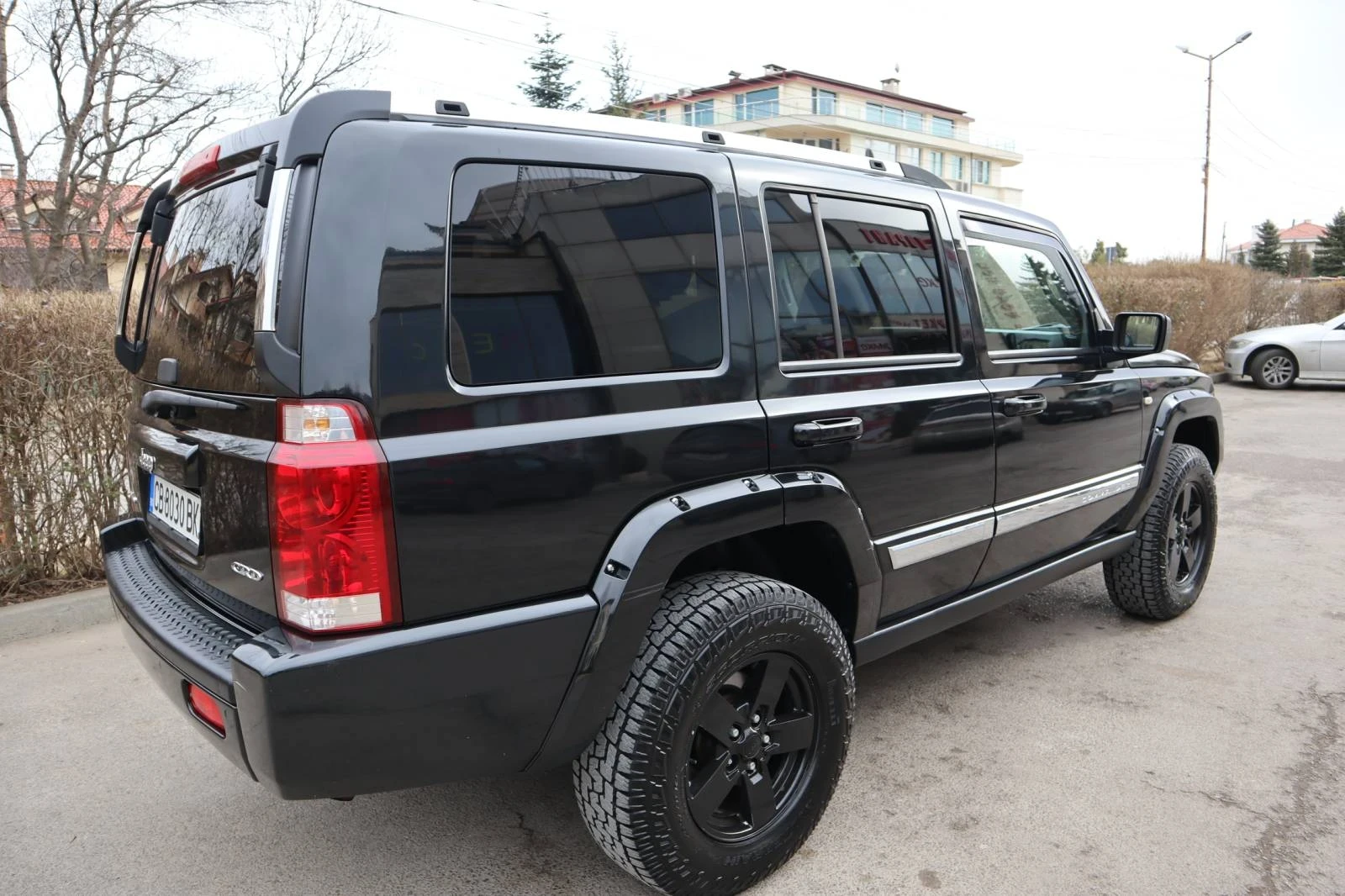 Jeep Commander  - изображение 4