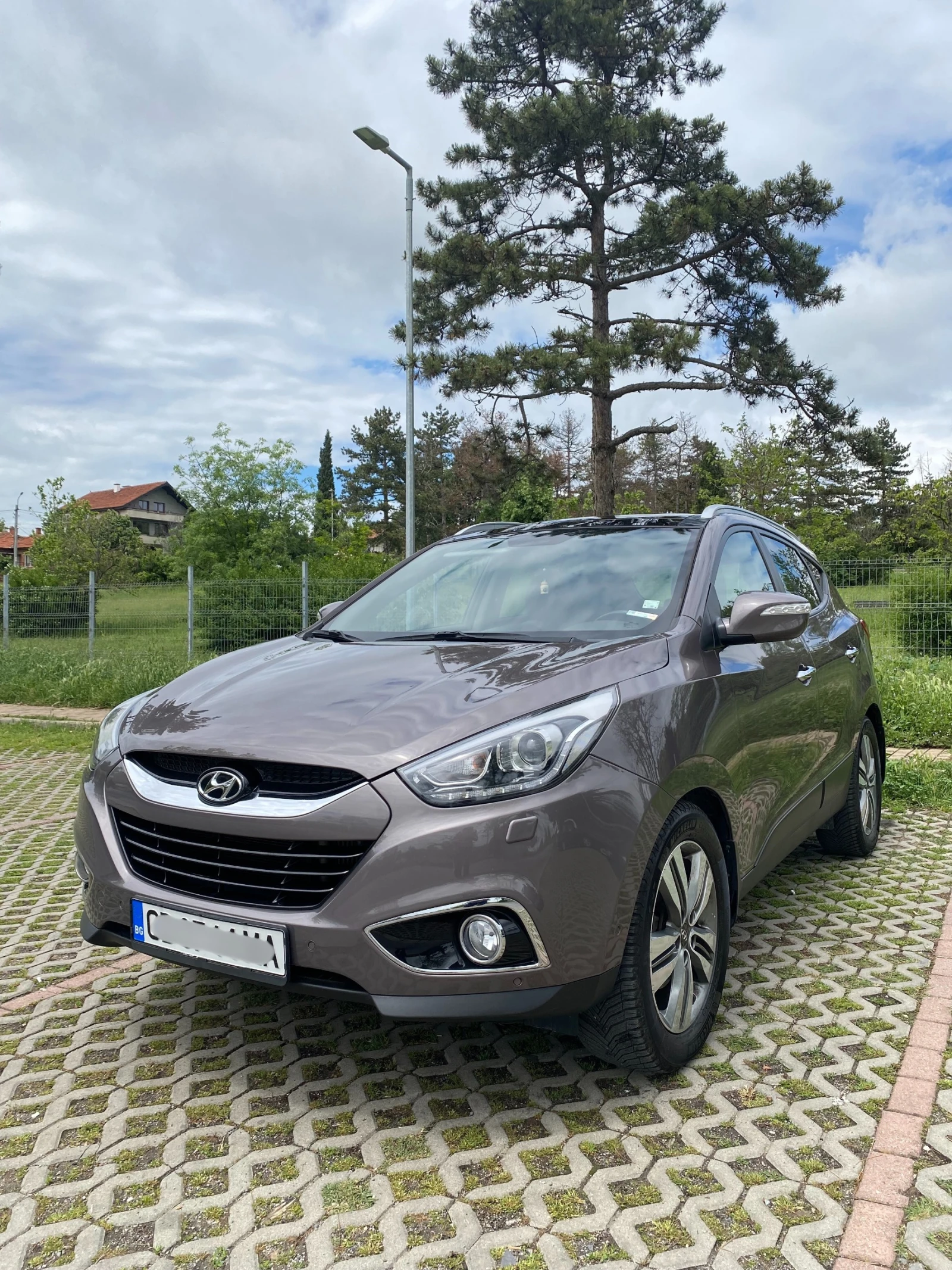 Hyundai IX35 2.0CRDI/FACELIFT/4WD/PANO/NAVI - изображение 3