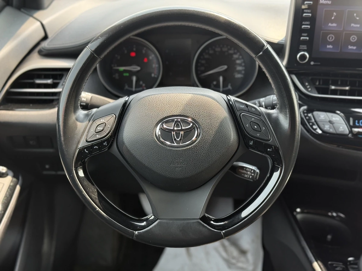 Toyota C-HR XLE | APPLE CARPLAY | КАМЕРА - изображение 10