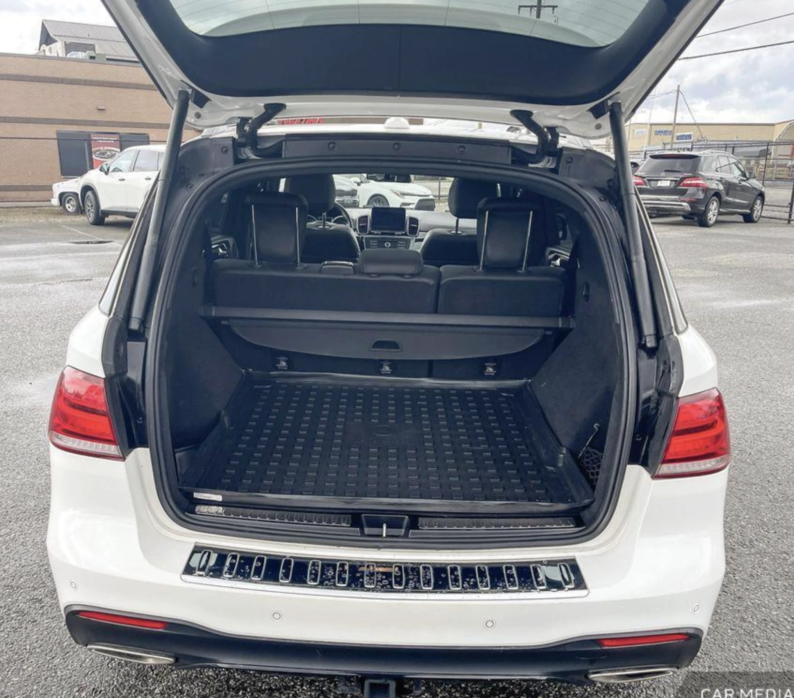 Mercedes-Benz GLE 400 4MATIC - изображение 6