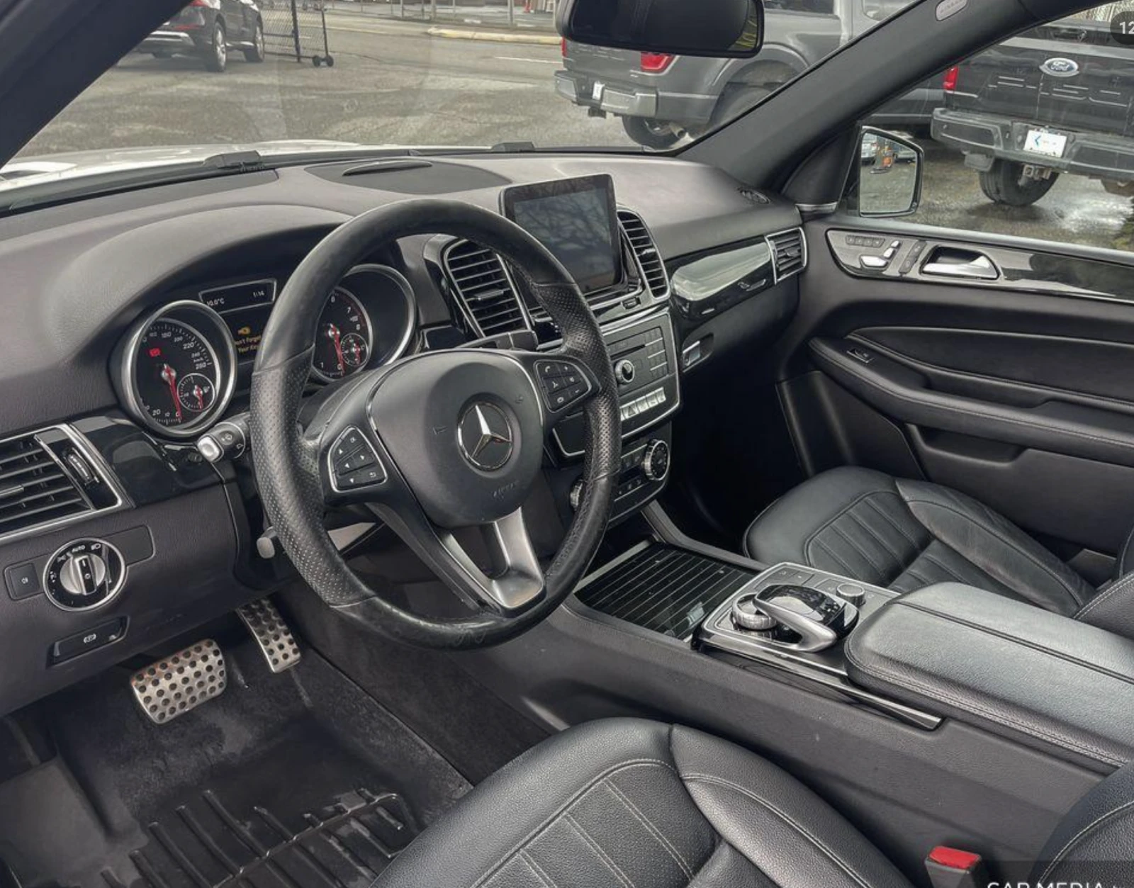 Mercedes-Benz GLE 400 4MATIC - изображение 7