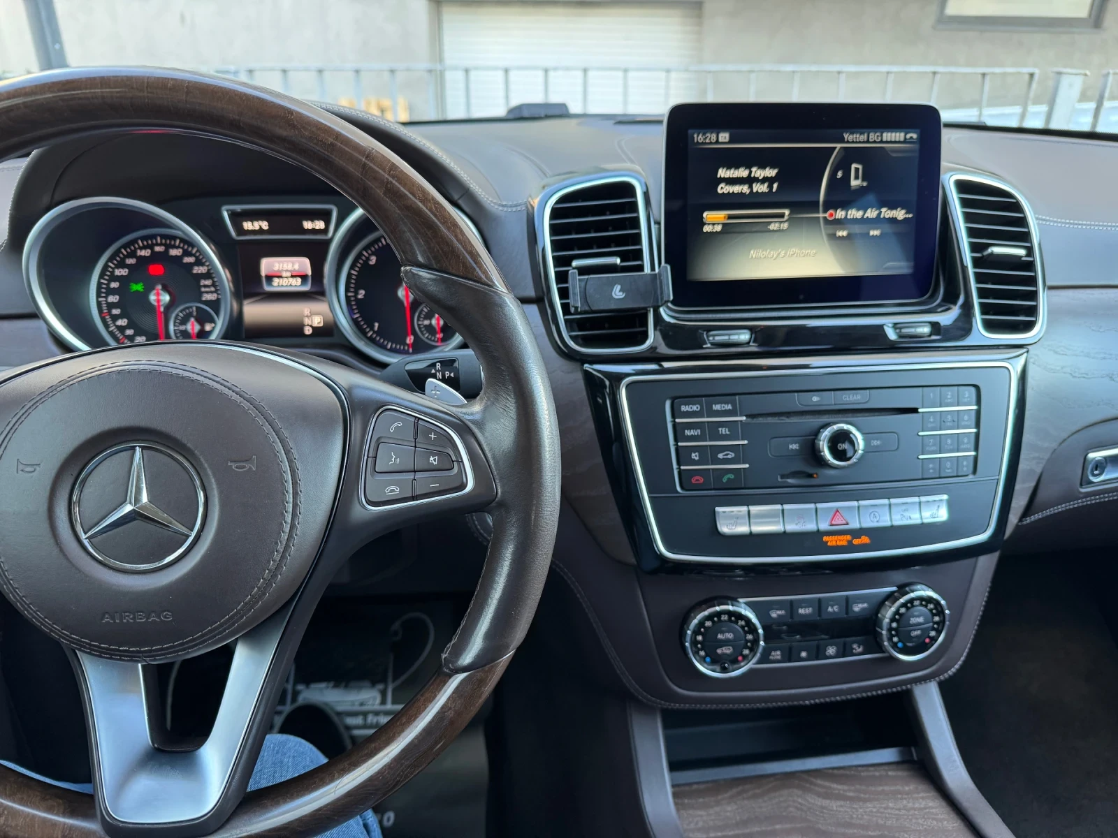 Mercedes-Benz GLS 350  - изображение 5