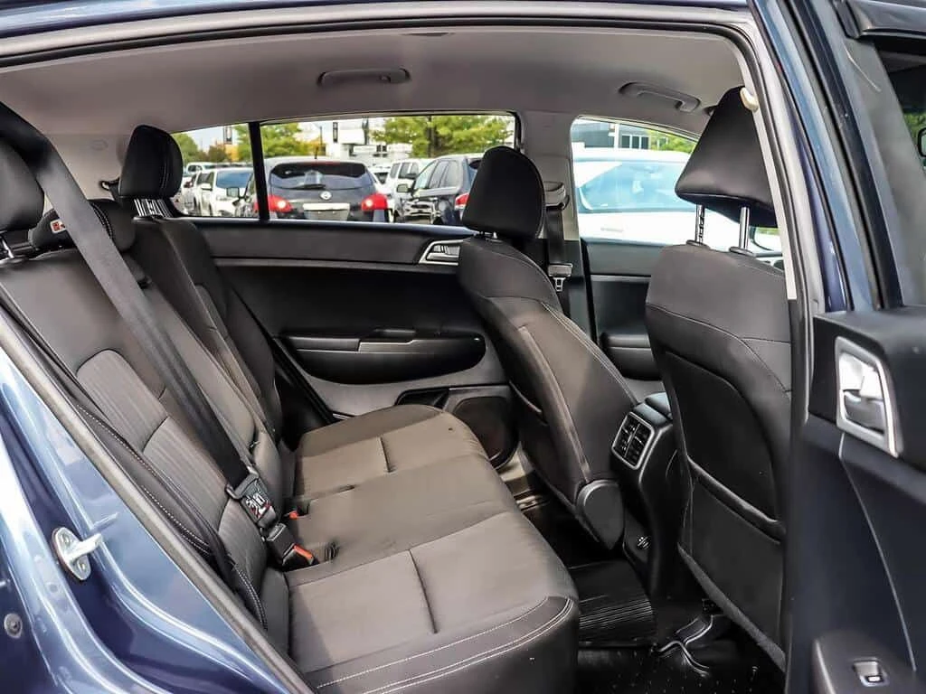 Kia Sportage * Clean Carfax AWD Financing Avail New Tires * CAR, снимка 14 - Автомобили и джипове - 53749335