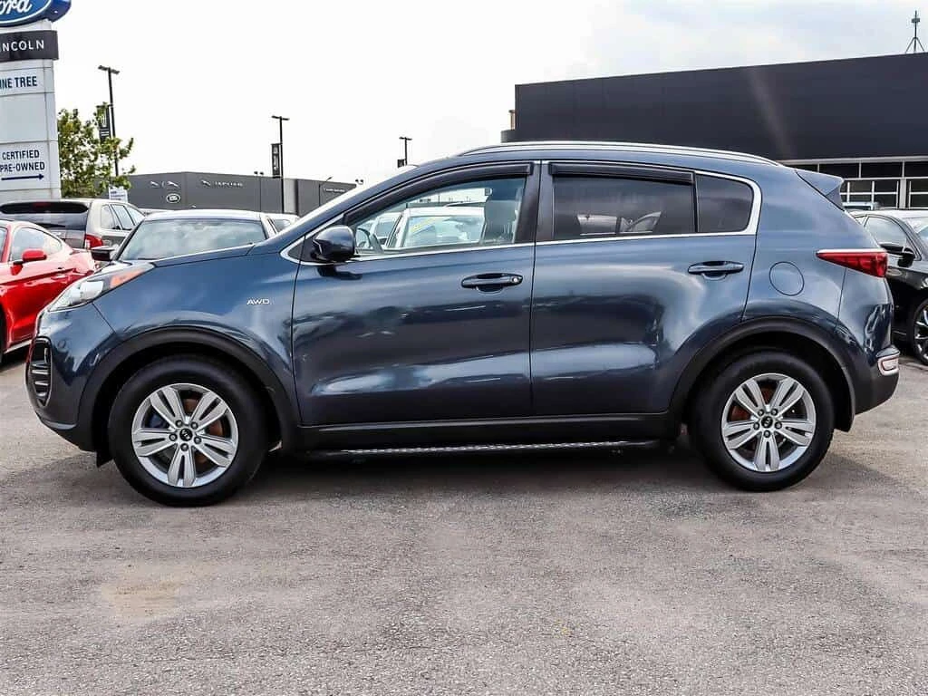 Kia Sportage * Clean Carfax AWD Financing Avail New Tires * CAR, снимка 3 - Автомобили и джипове - 53749335