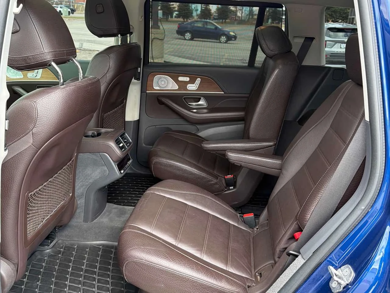 Mercedes-Benz GLS 450 /360/DISTRONIC/BURMESTER/SWISS ДЖАНТИ , снимка 12 - Автомобили и джипове - 54014958