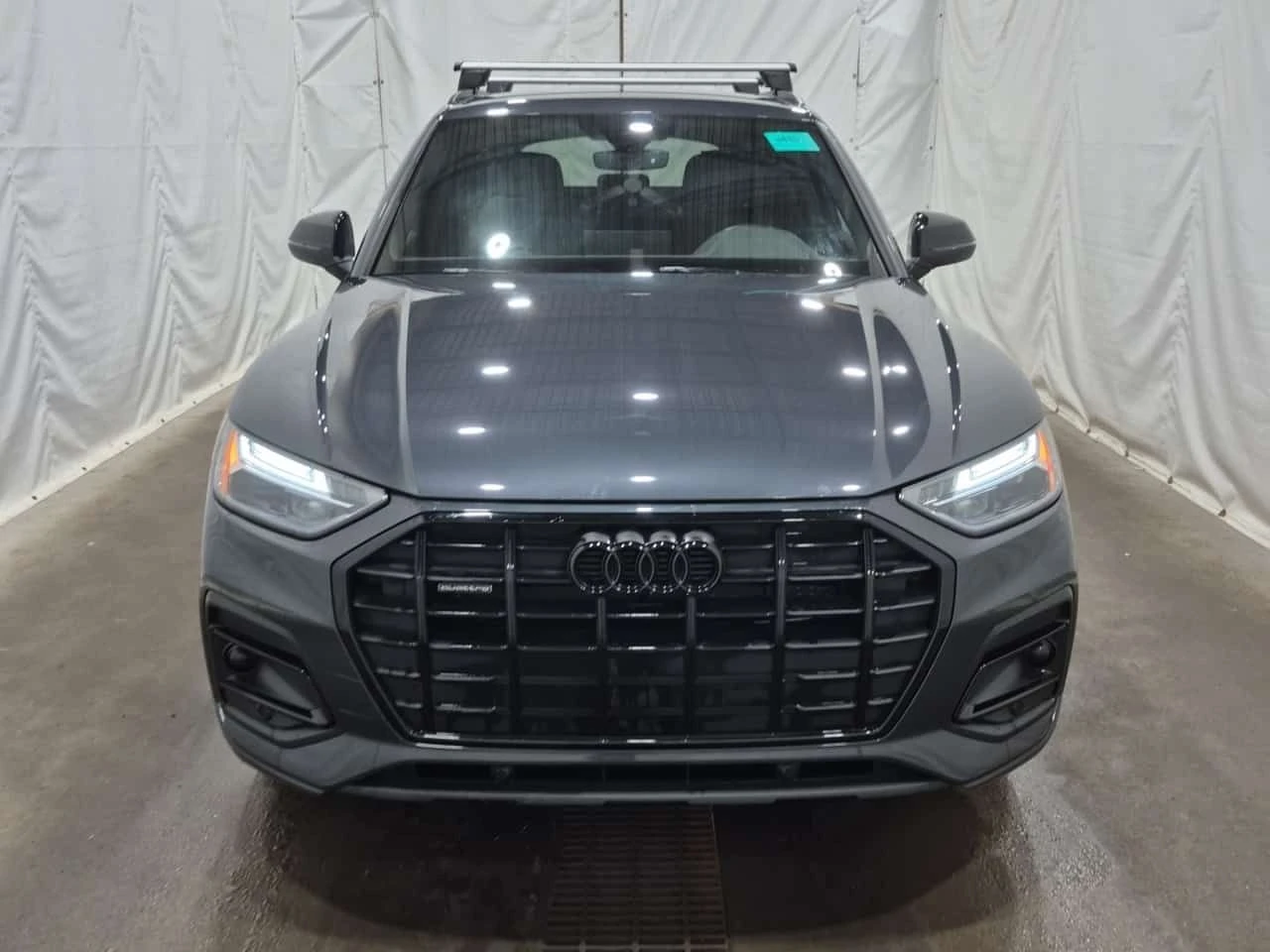 Audi Q5 PREMIUM/CARFAX/ДИСТРОНИК, снимка 2 - Автомобили и джипове - 54059523