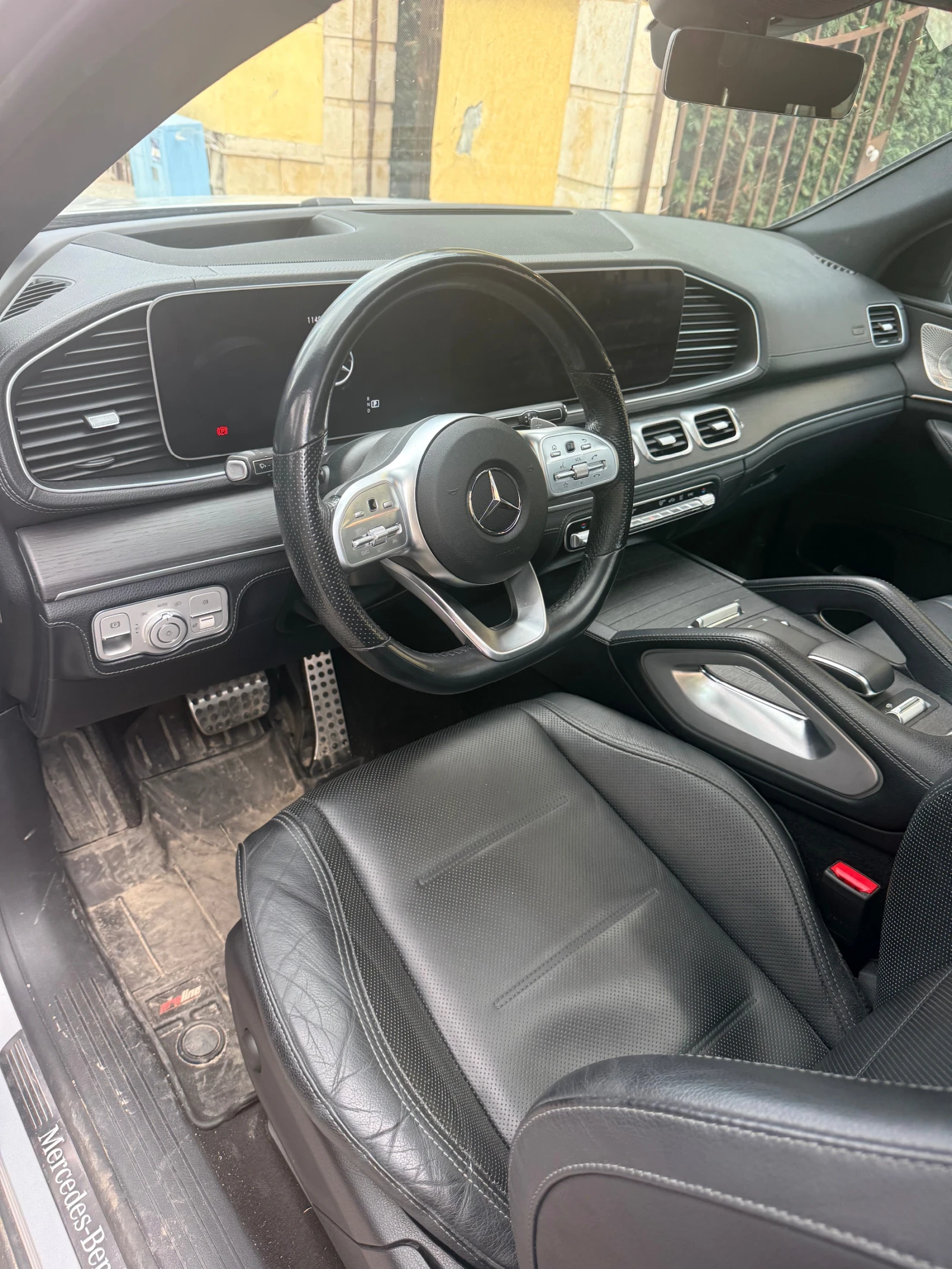 Mercedes-Benz GLE Coupe 4.0 AMG, снимка 6 - Автомобили и джипове - 54154476