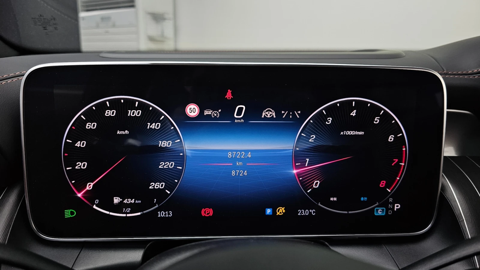 Mercedes-Benz GLC 300 GLC300 4MATIC AMG Line | 360 CAM | HUD | DISTRONIC, снимка 10 - Автомобили и джипове - 54718573