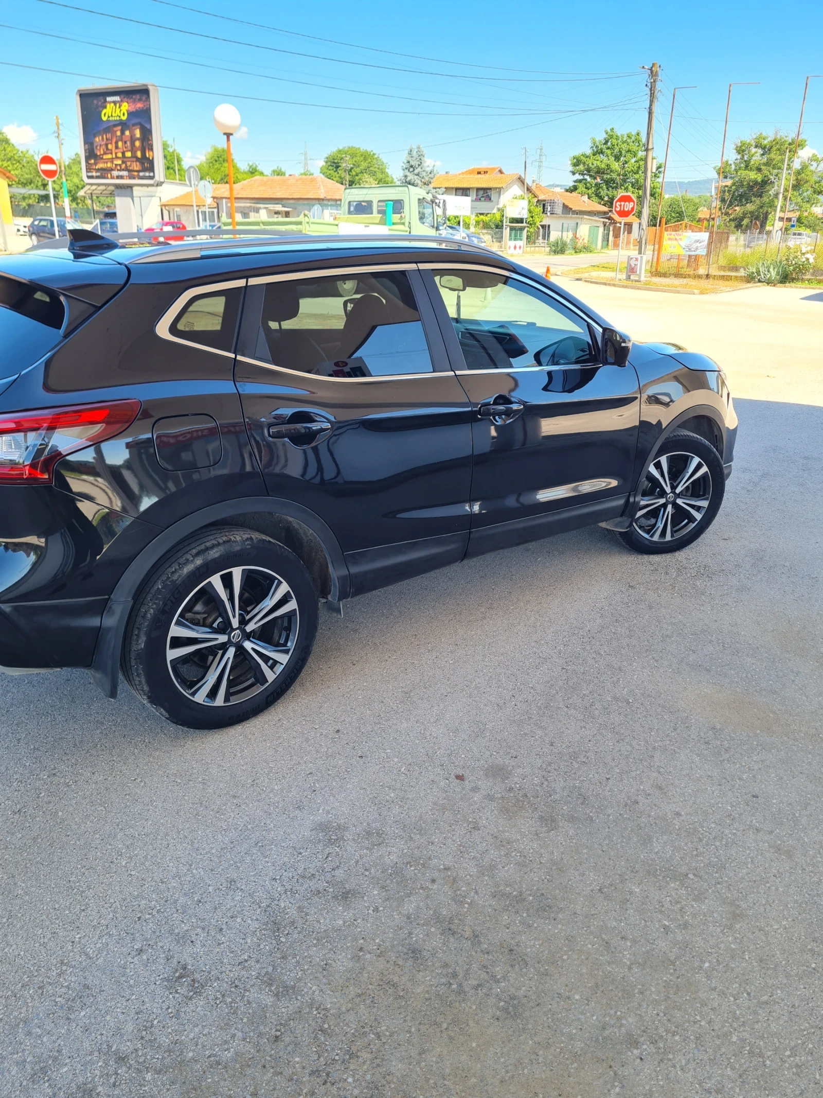 Nissan Qashqai 1.6куб.130к.с.  Tekna - Фул екстри  , снимка 5 - Автомобили и джипове - 54860977