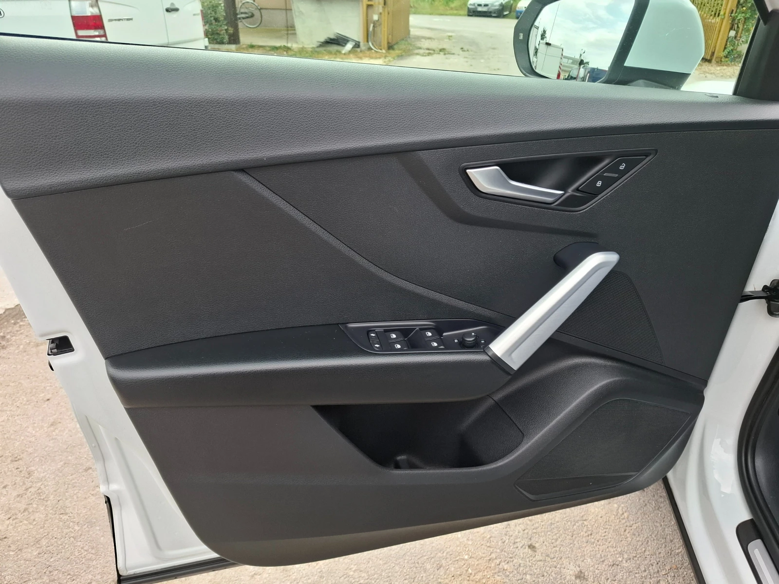 Audi Q2 1.6TDI DSG Navi, снимка 7 - Автомобили и джипове - 55152212
